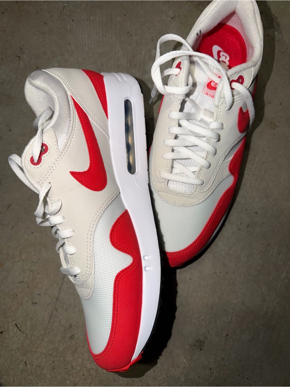 NWOT Nike White and Victory Red Air Max Golf Shoes - Picture 3 of 7